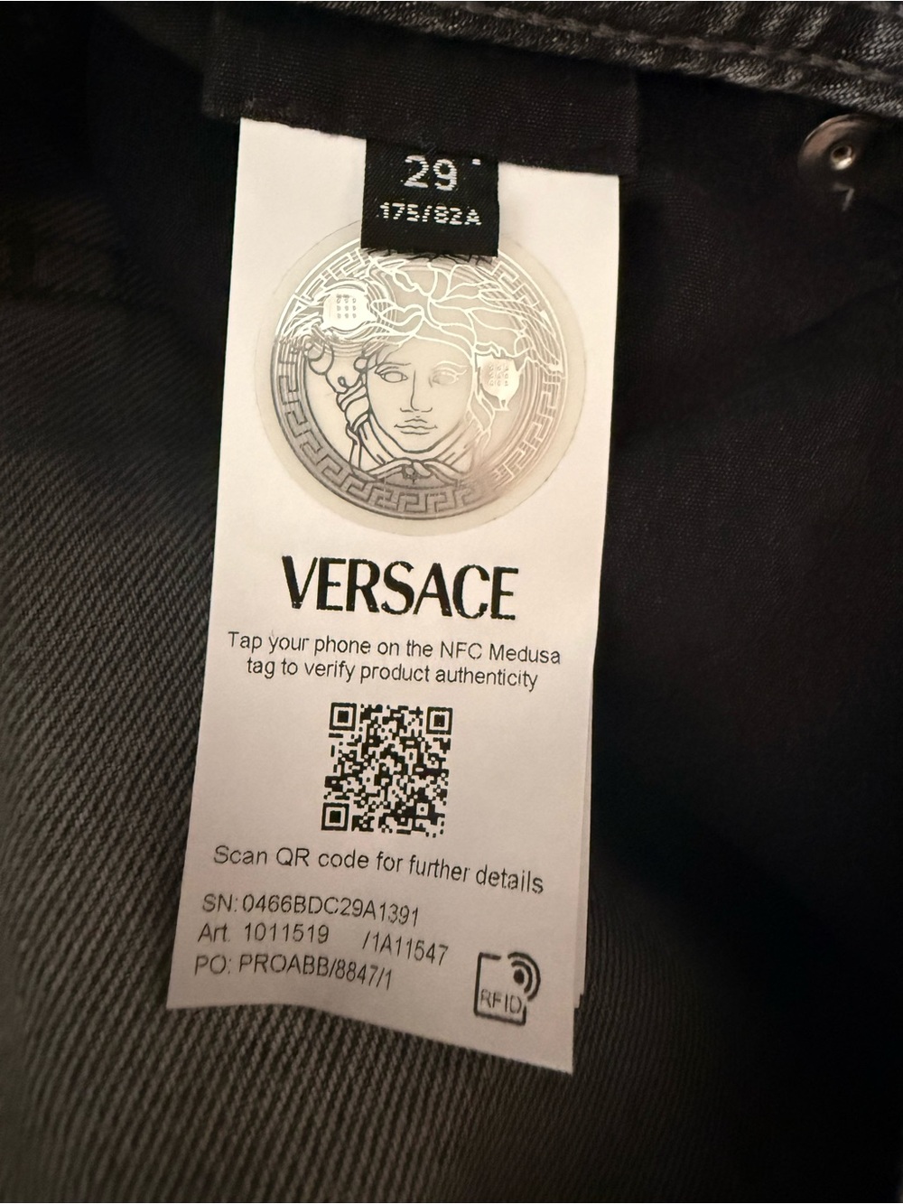 Versace Women's Stonewashed Jeans Size 29 - Picture 8 of 10